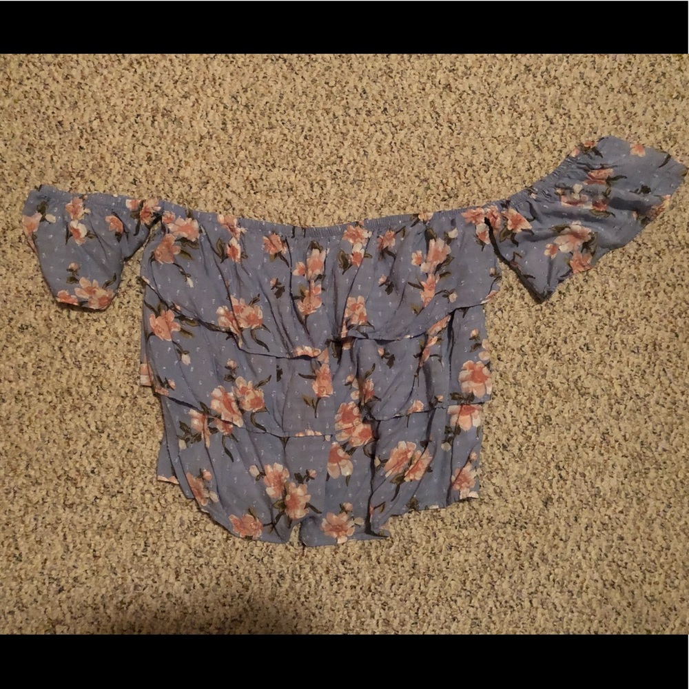 American Eagle Off the Shoulder Top - Picture 2 of 7